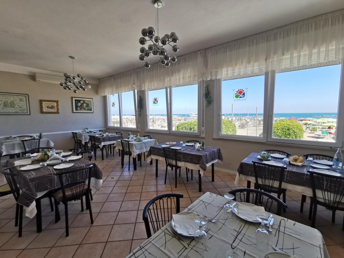 Hotel Vistamare Viserba Римини Экстерьер фото