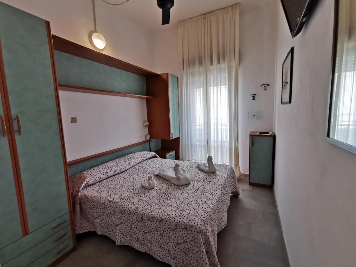 Hotel Vistamare Viserba Римини Экстерьер фото