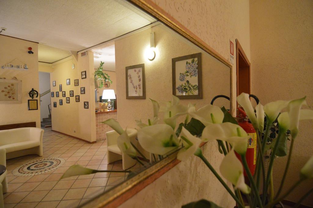 Hotel Vistamare Viserba Римини Экстерьер фото